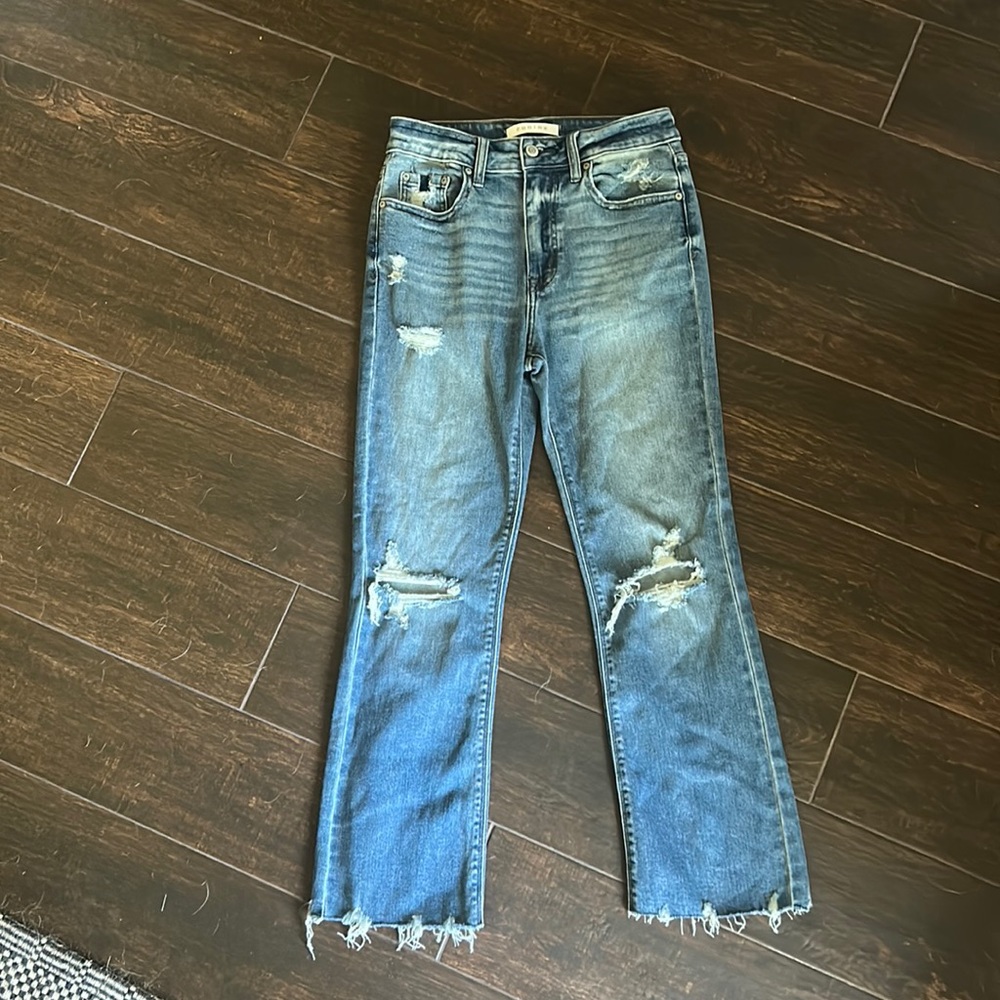 High rise cropped boot jean size 27